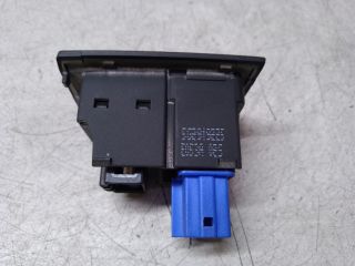 bontott VW GOLF VII Vészvillogó Kapcsoló