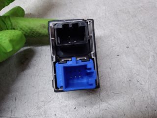 bontott VW GOLF VII Vészvillogó Kapcsoló