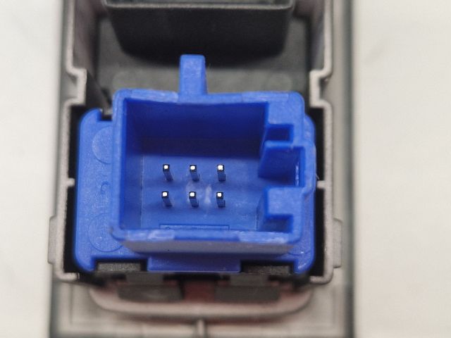 bontott VW GOLF VII Vészvillogó Kapcsoló