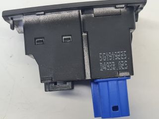 bontott VW GOLF VII Vészvillogó Kapcsoló