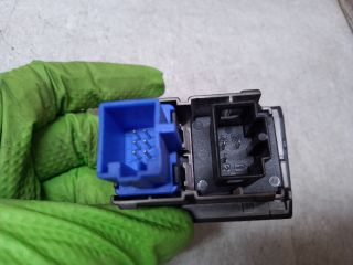 bontott VW GOLF VII Vészvillogó Kapcsoló