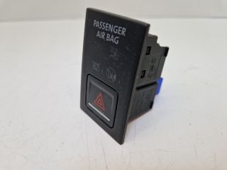 bontott VW GOLF VII Vészvillogó Kapcsoló