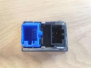 bontott VW GOLF VII Vészvillogó Kapcsoló