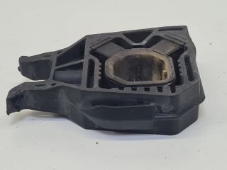 bontott VW GOLF VII Vízhűtő Radiátor Tartó