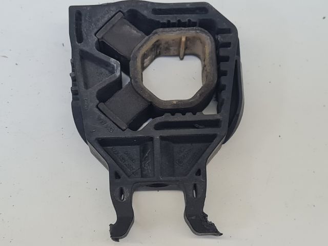 bontott VW GOLF VII Vízhűtő Radiátor Tartó