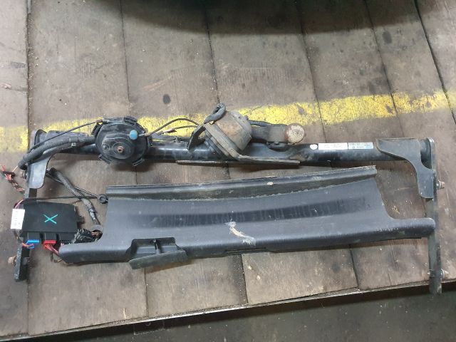 bontott VW GOLF VII Vonóhorog