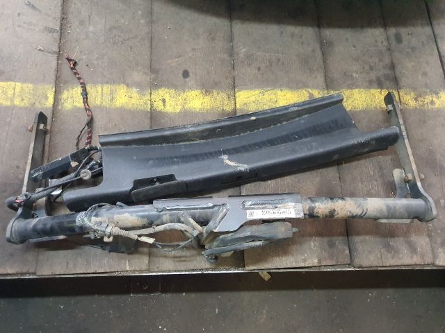 bontott VW GOLF VII Vonóhorog