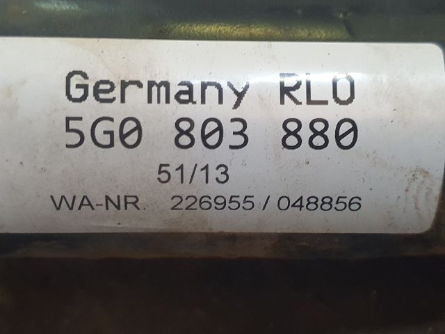 bontott VW GOLF VII Vonóhorog