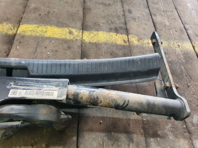 bontott VW GOLF VII Vonóhorog