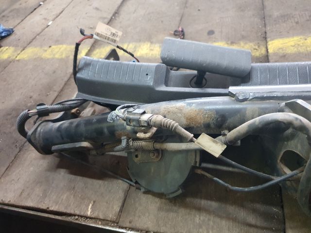 bontott VW GOLF VII Vonóhorog