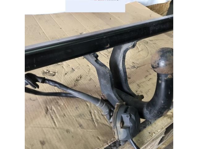 bontott VW GOLF VII Vonóhorog