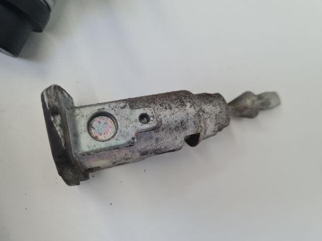 bontott VW GOLF VII Zárbetét Szett