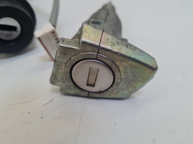 bontott VW GOLF VII Zárbetét Szett