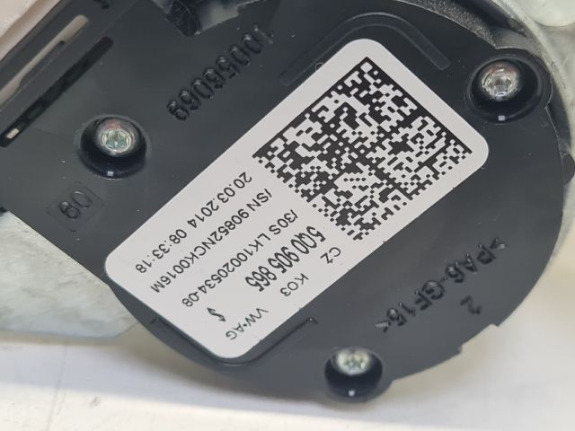 bontott VW GOLF VII Zárbetét Szett