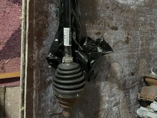 bontott VW GOLF VIII Bal Féltengely