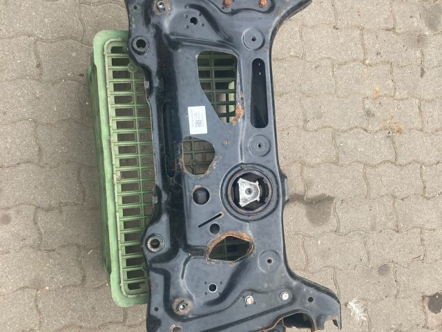 bontott VW GOLF VIII Első Bölcső