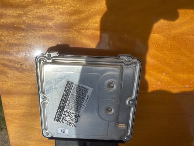 bontott VW GOLF VIII Motorvezérlő