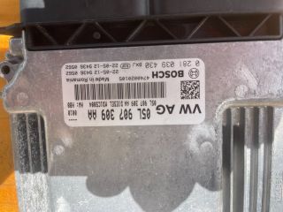 bontott VW GOLF VIII Motorvezérlő