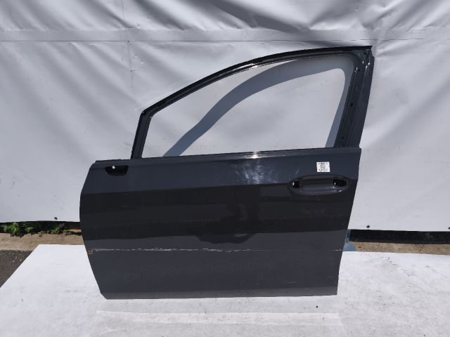 bontott VW GOLF VIII Bal első Ajtó (Üres lemez)