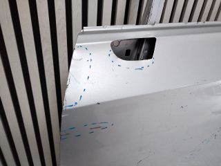 bontott VW GOLF VIII Bal első Ajtó (Üres lemez)