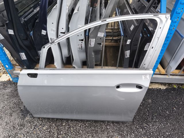 bontott VW GOLF VIII Bal első Ajtó (Üres lemez)