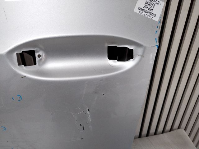 bontott VW GOLF VIII Bal első Ajtó (Üres lemez)