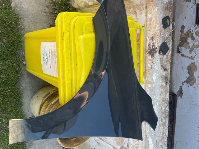 bontott VW GOLF VIII Bal első Sárvédő