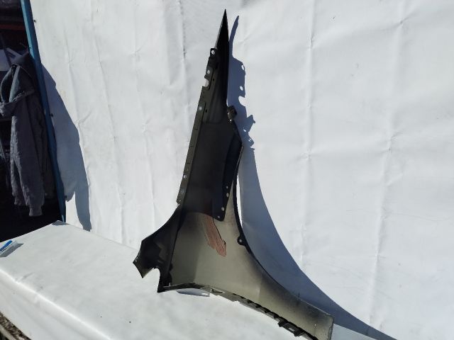 bontott VW GOLF VIII Bal első Sárvédő