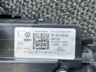 bontott VW GOLF VIII Bal Fényszóró