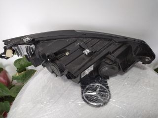 bontott VW GOLF VIII Bal Fényszóró