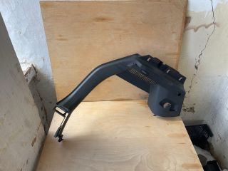 bontott VW GOLF VIII Bal hátsó Csomagtér Burkolat (Műanyag)