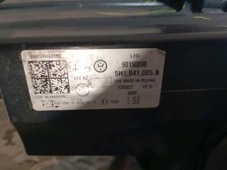 bontott VW GOLF VIII Bal Ledes Fényszóró