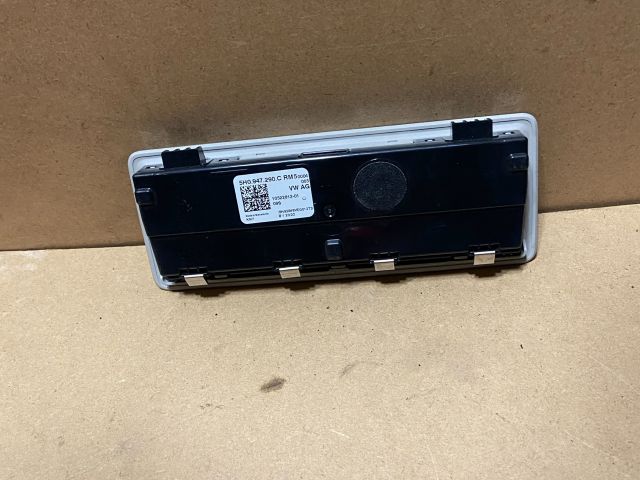 bontott VW GOLF VIII Beltér Világítás Hátsó