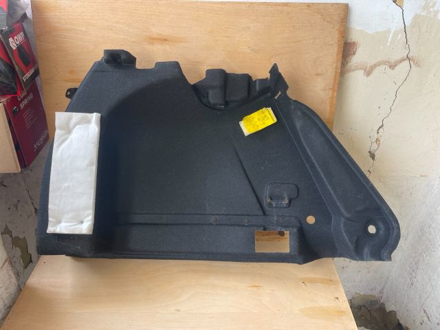 bontott VW GOLF VIII Csomagtér Kárpit