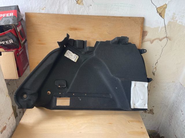 bontott VW GOLF VIII Csomagtér Kárpit