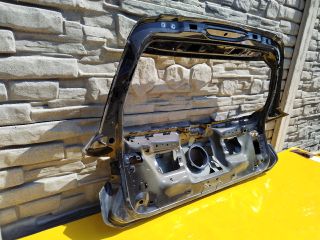 bontott VW GOLF VIII Csomagtérajtó (Üres lemez)