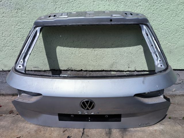 bontott VW GOLF VIII Csomagtérajtó (Üres lemez)
