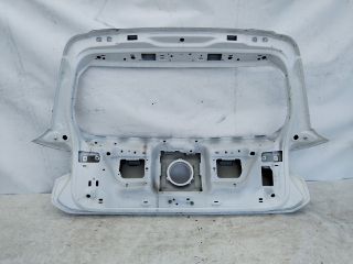 bontott VW GOLF VIII Csomagtérajtó (Üres lemez)