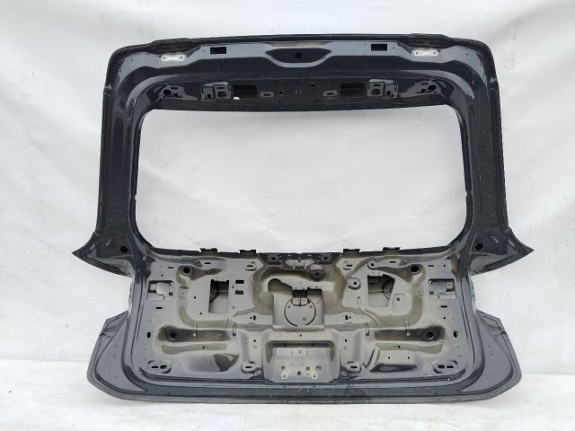 bontott VW GOLF VIII Csomagtérajtó (Üres lemez)