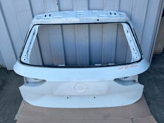 bontott VW GOLF VIII Csomagtérajtó (Üres lemez)