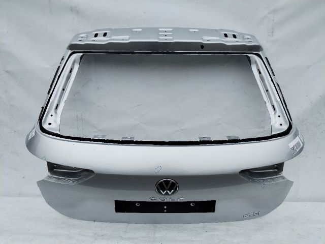 bontott VW GOLF VIII Csomagtérajtó (Üres lemez)