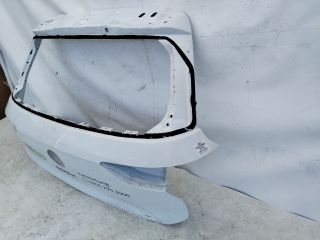 bontott VW GOLF VIII Csomagtérajtó (Üres lemez)