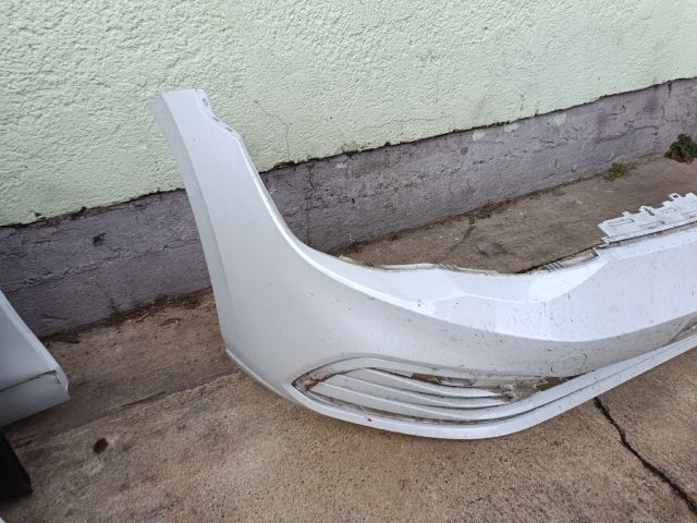 bontott VW GOLF VIII Első Lökhárító (Részeivel)