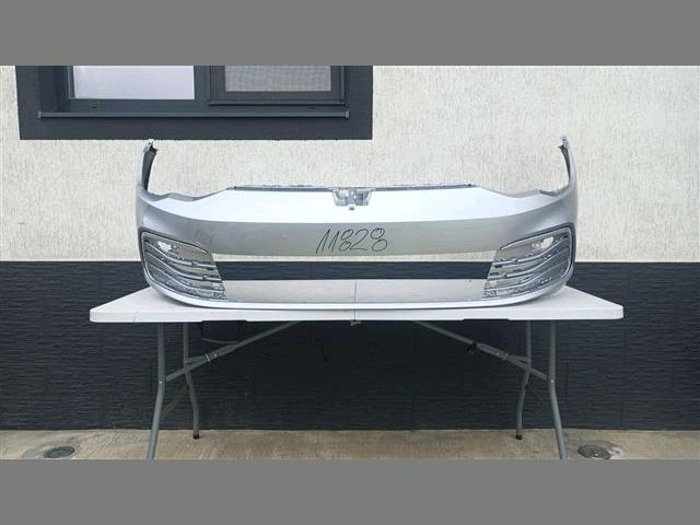 bontott VW GOLF VIII Első Lökhárító (Részeivel)