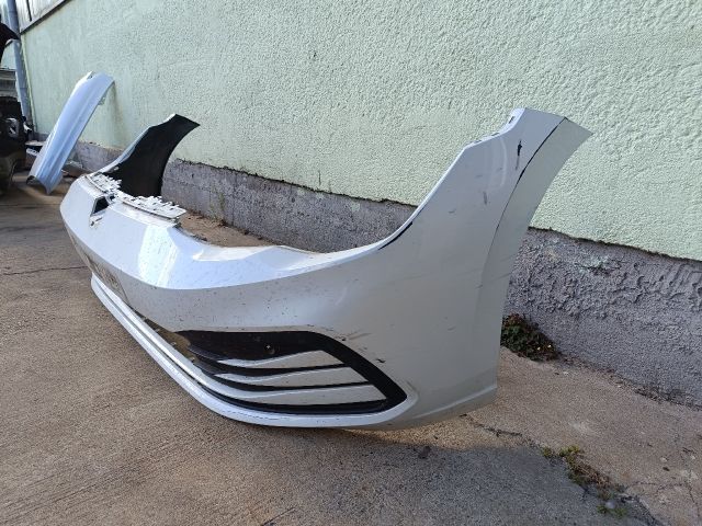 bontott VW GOLF VIII Első Lökhárító (Részeivel)