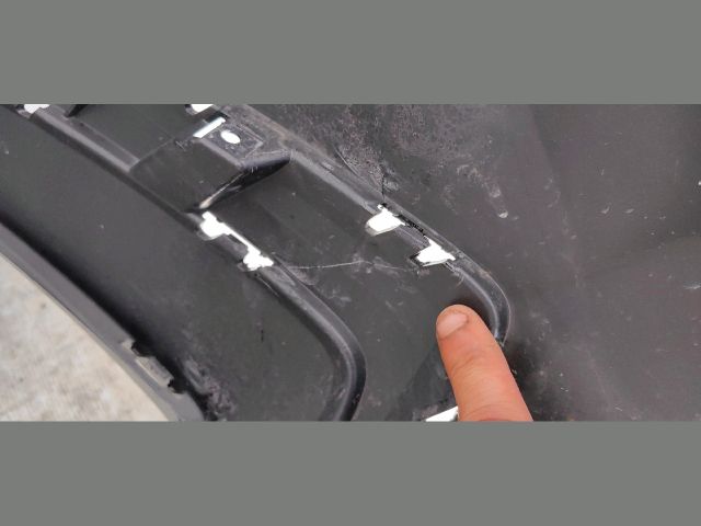 bontott VW GOLF VIII Első Lökhárító (Üresen)