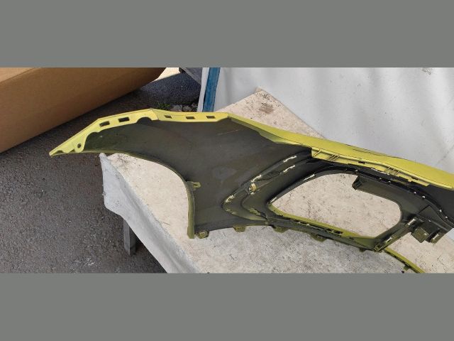 bontott VW GOLF VIII Első Lökhárító (Üresen)