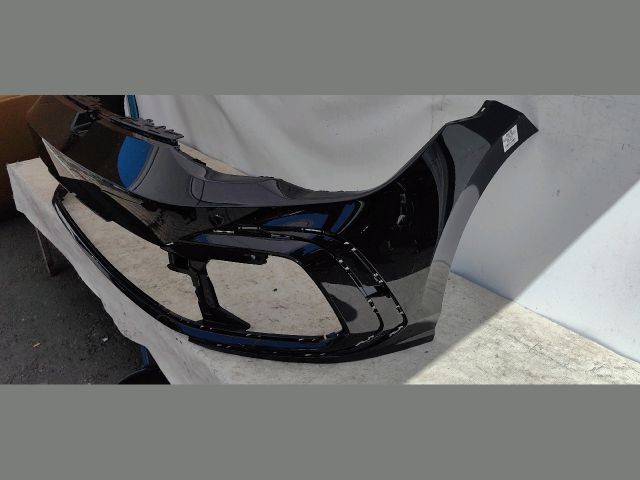 bontott VW GOLF VIII Első Lökhárító (Üresen)