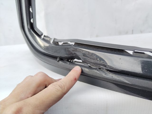 bontott VW GOLF VIII Első Lökhárító (Üresen)