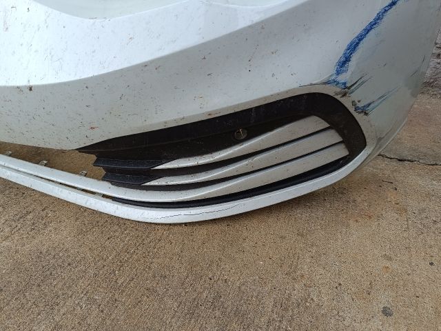 bontott VW GOLF VIII Első Lökhárító (Üresen)